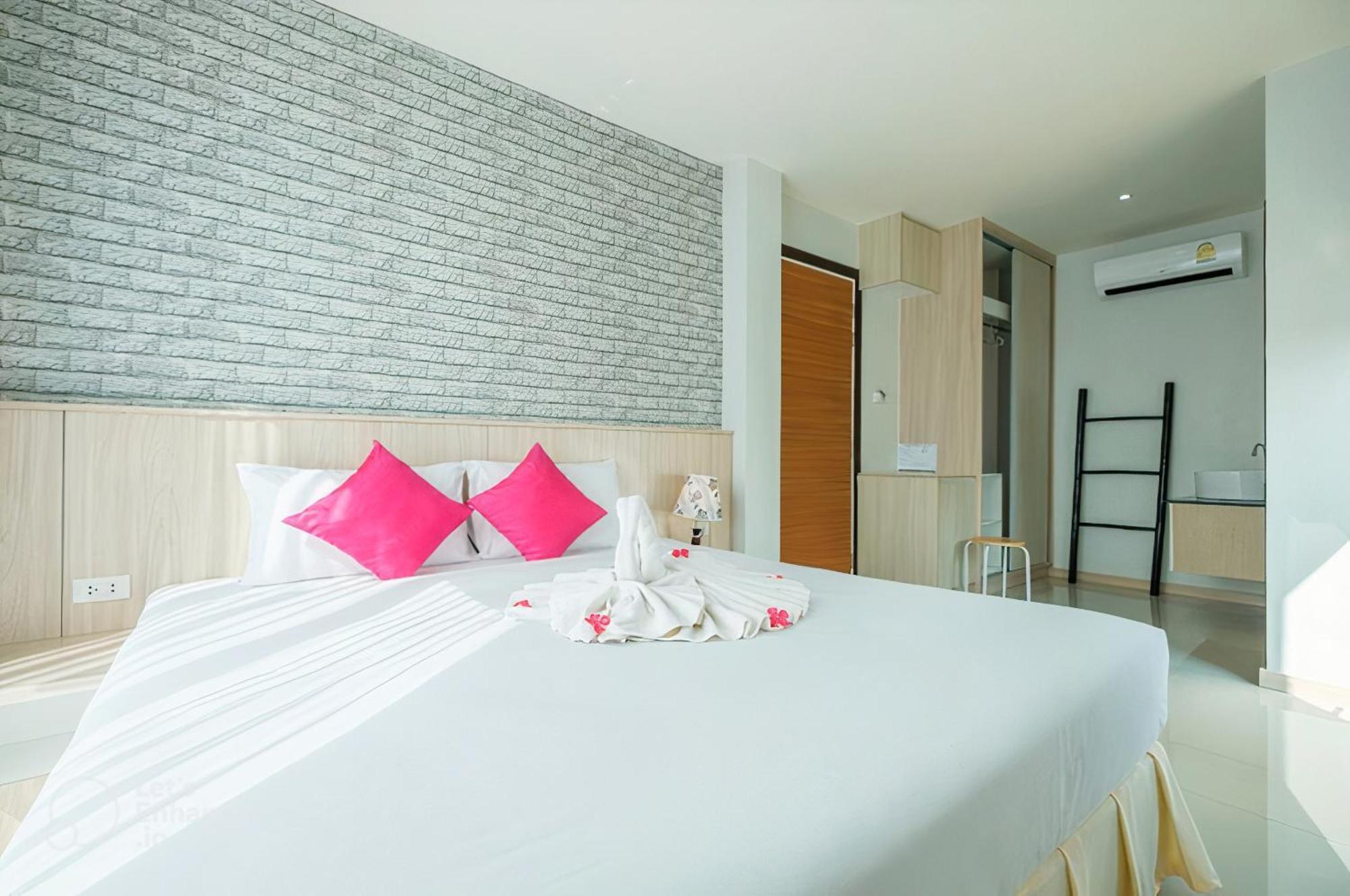 The Wings Boutique Hotels Krabi Ko Lanta Exteriör bild